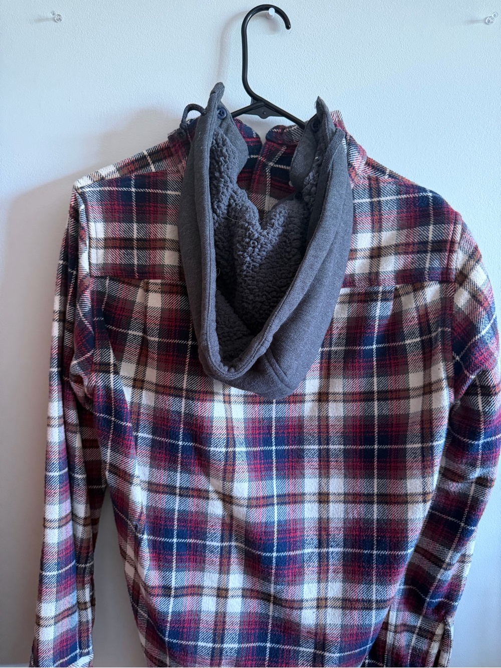 American Eagle Red & Navy Plaid Button-Up Shirt Jacket - Picture 4 of 5